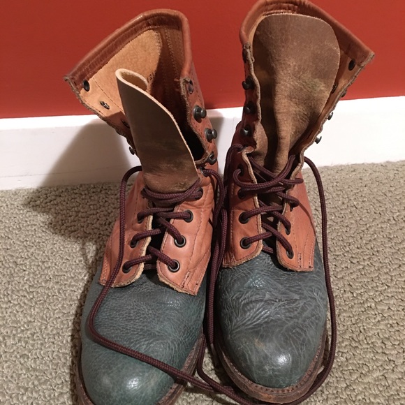 Vintage Biltrite tan and teal boots - Picture 2 of 5